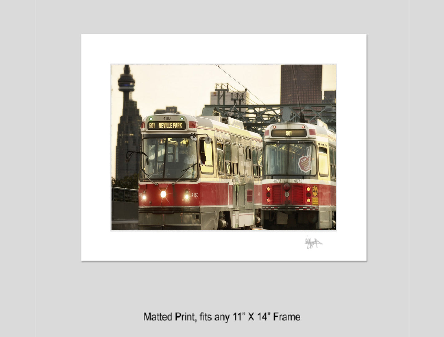 1165 Queen Streetcar Neville Park