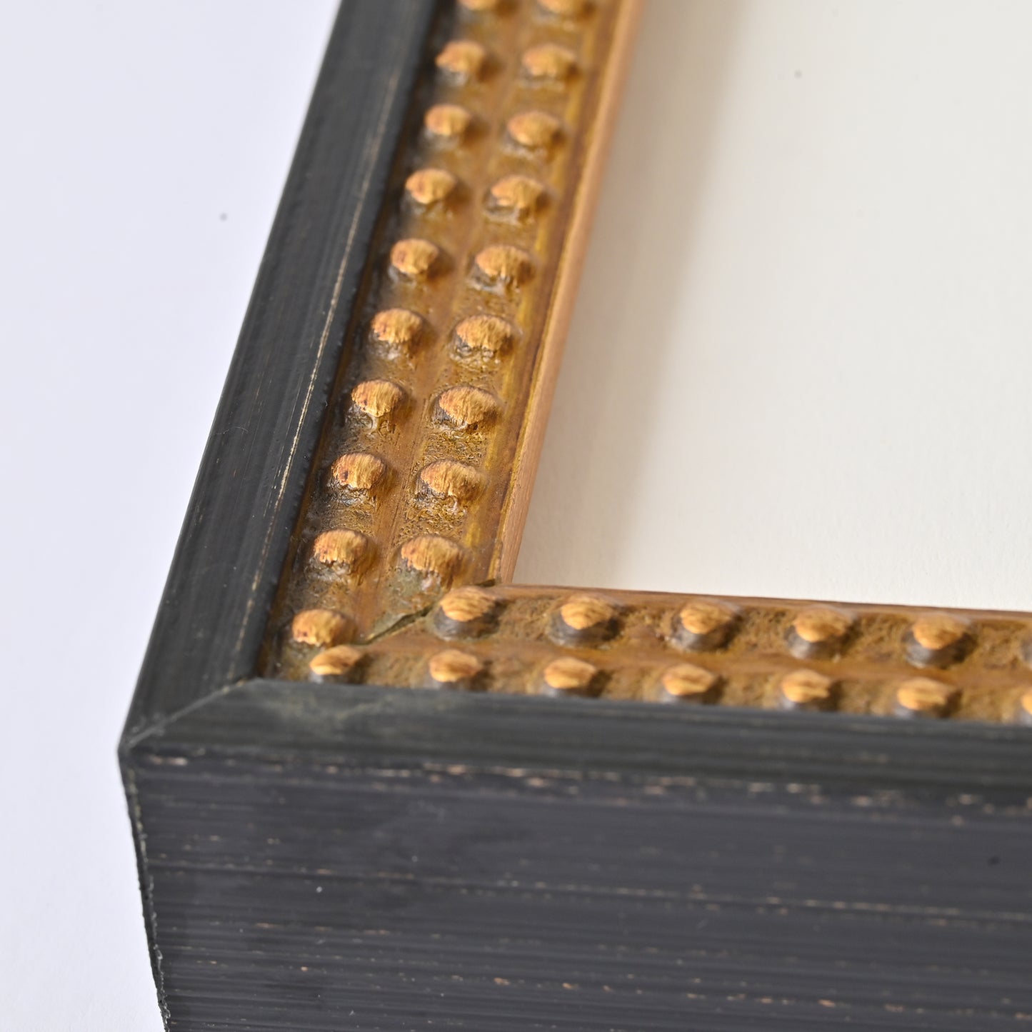 7/8” Burnished Black And Gold Finish On Beaded Profile