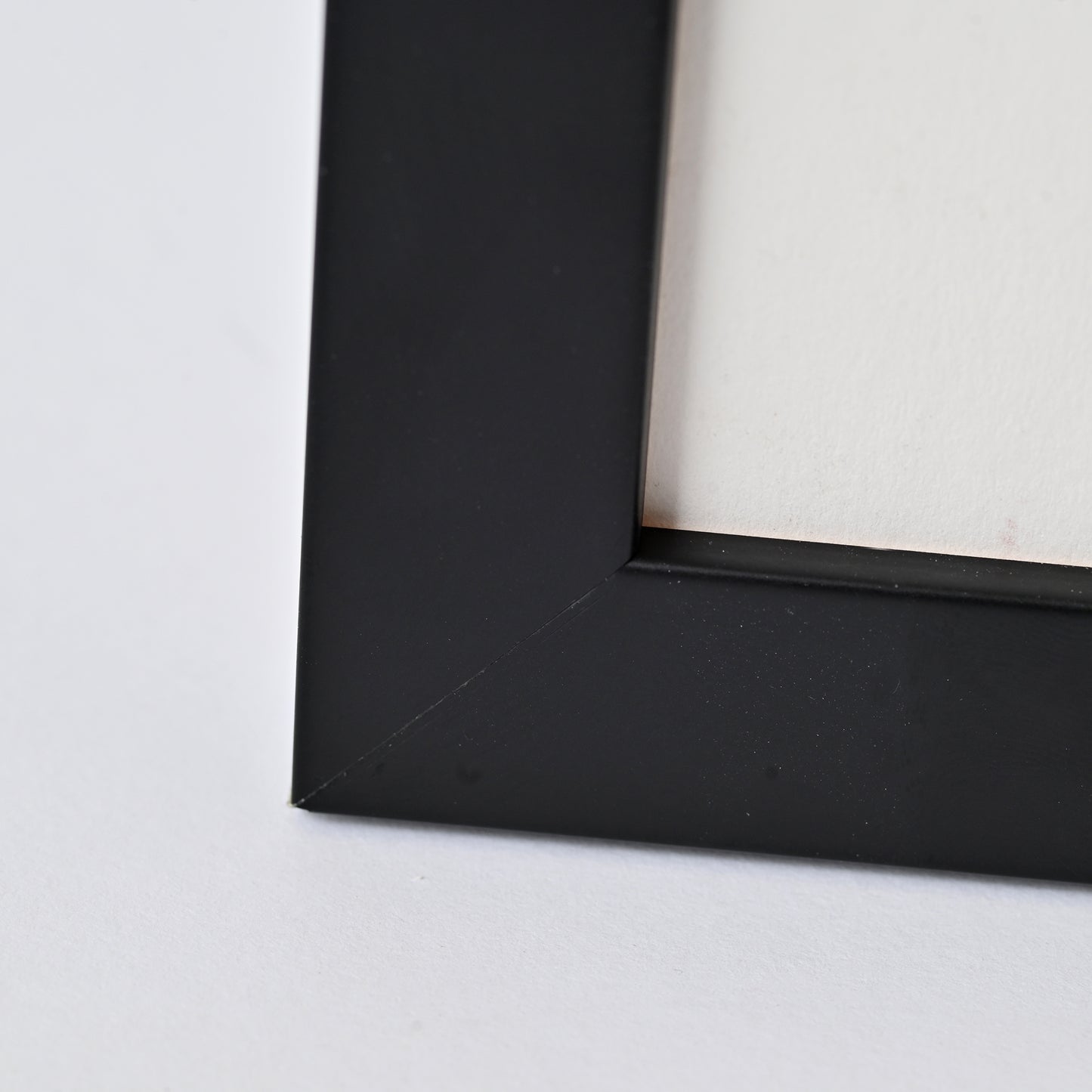 1001BL - PICKUP ONLY 8"X10"  3/4" Wide Black Frame