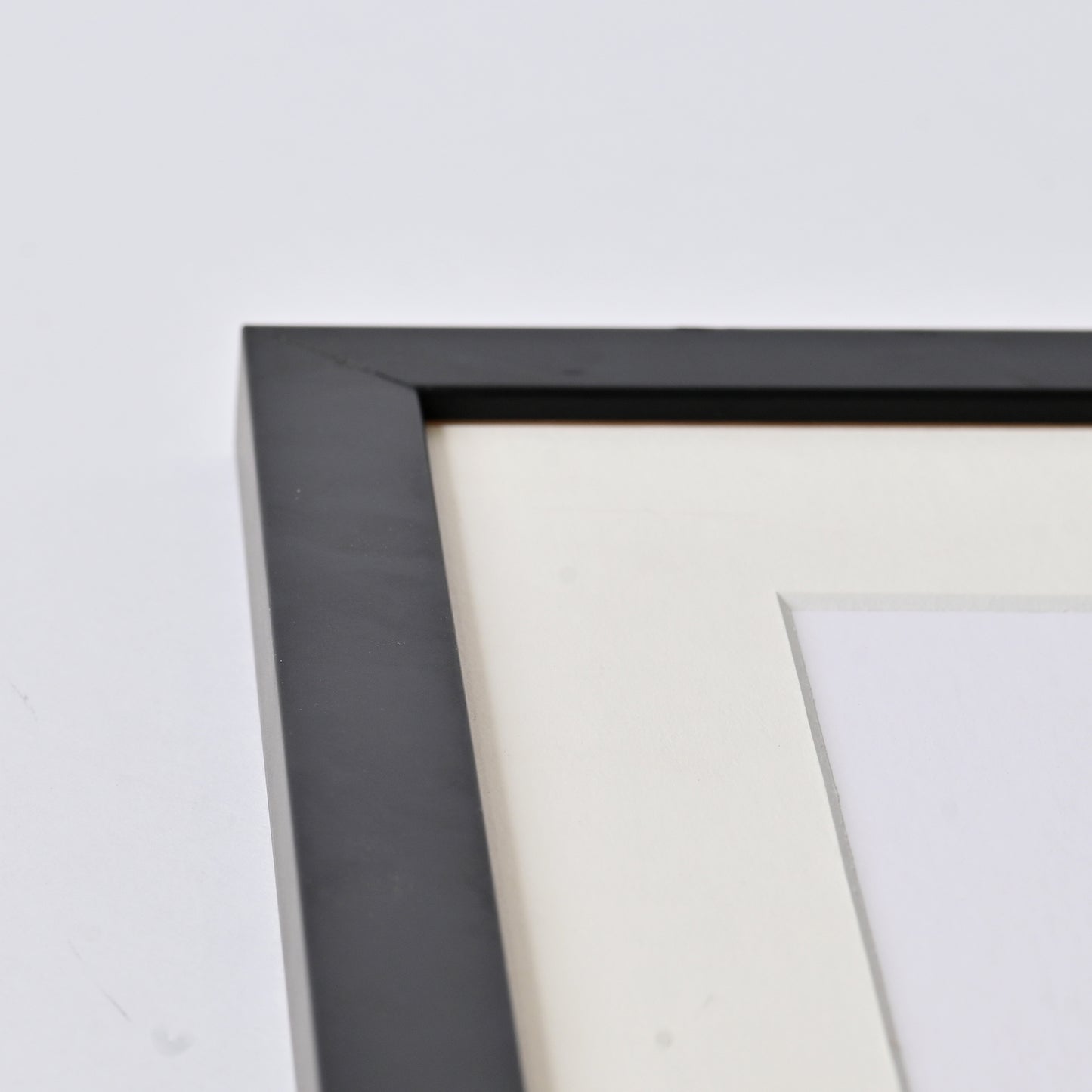 1001BL - PICKUP ONLY 8"X10"  3/4" Wide Black Frame