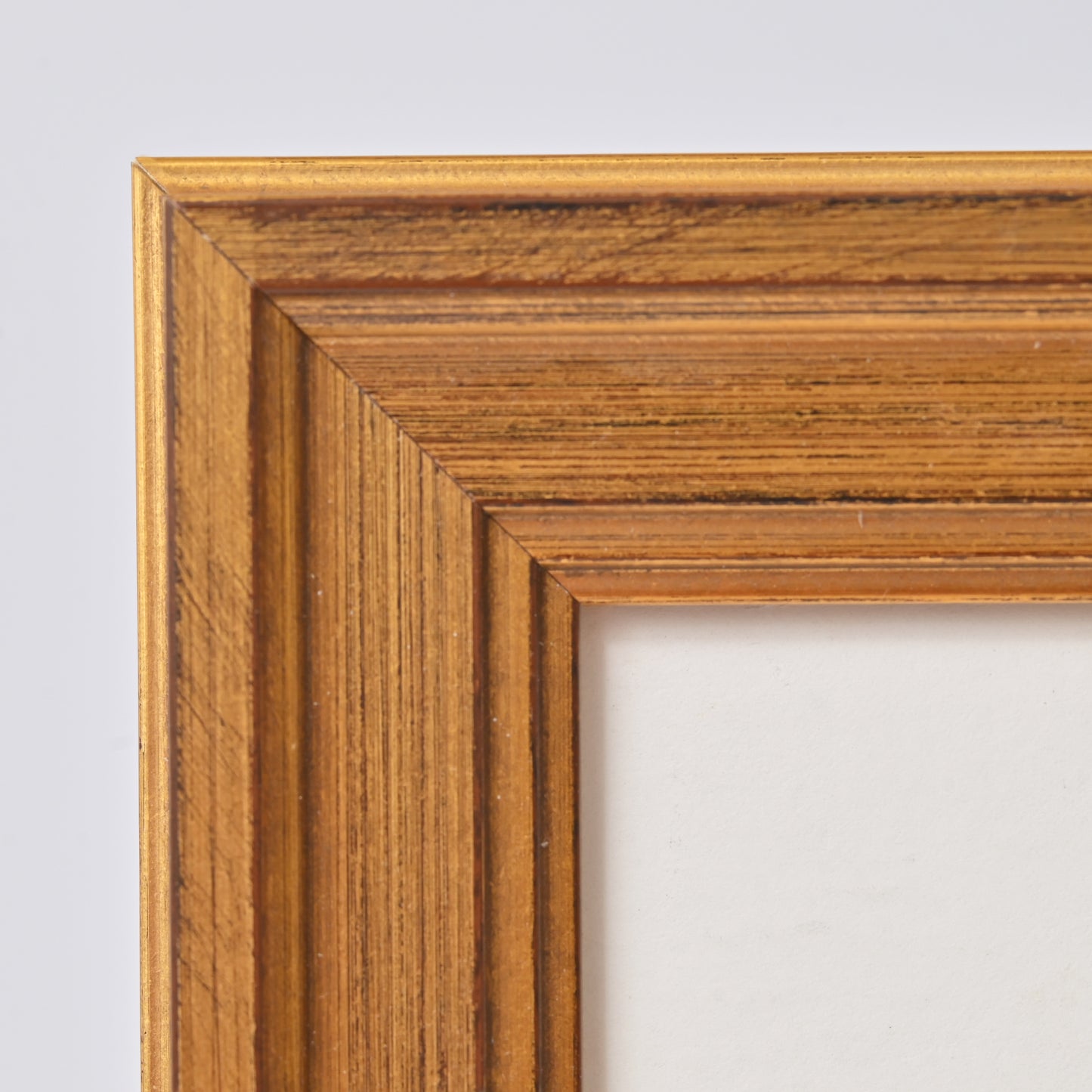 Antiqued Gold Profiled Frame - Online Framing