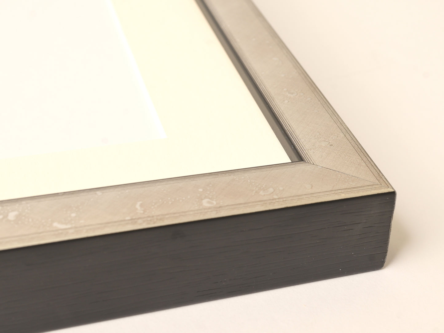 7165SI Silver Foil With Distressed Speckle Brushed Finish