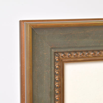 Oxidized Green Frame With Gold Beaded Lip on Scooped Profile