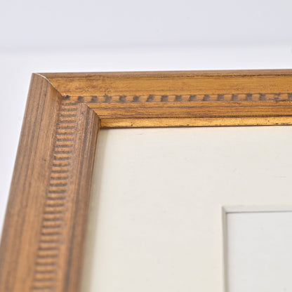 1” Ornate Ribbed Profile Frame With Antiqued Dark Gold Finish