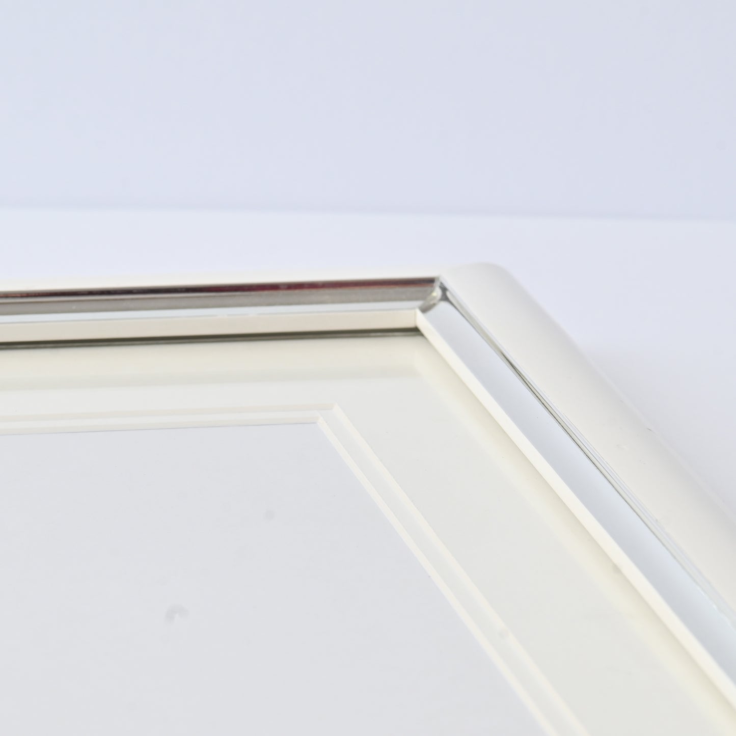 11"X14"White With Silver Accent