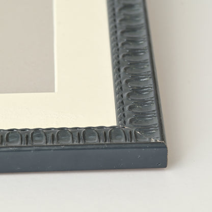 Grey Lacquer Gloss Frame With Embossed Arch Design