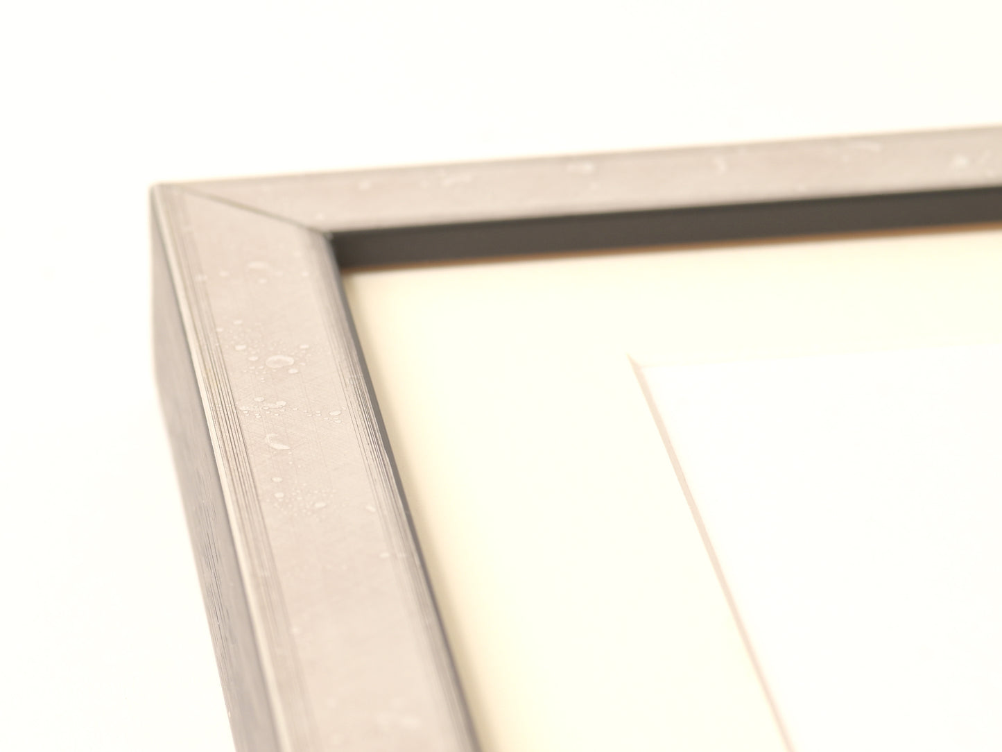 7165SI Silver Foil With Distressed Speckle Brushed Finish