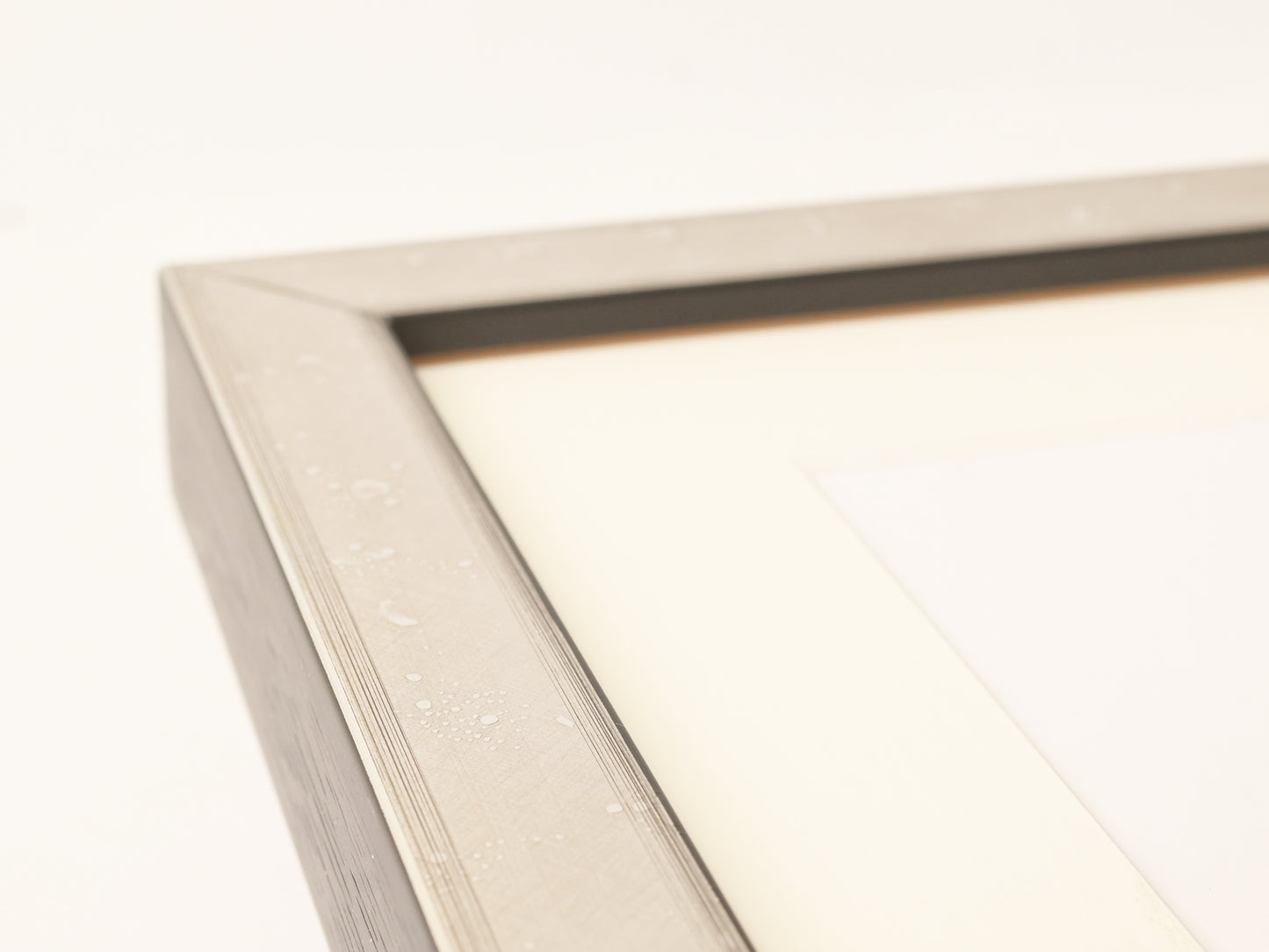 7165SI Silver Foil With Distressed Speckle Brushed Finish