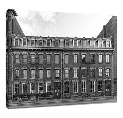 111 Queen St East