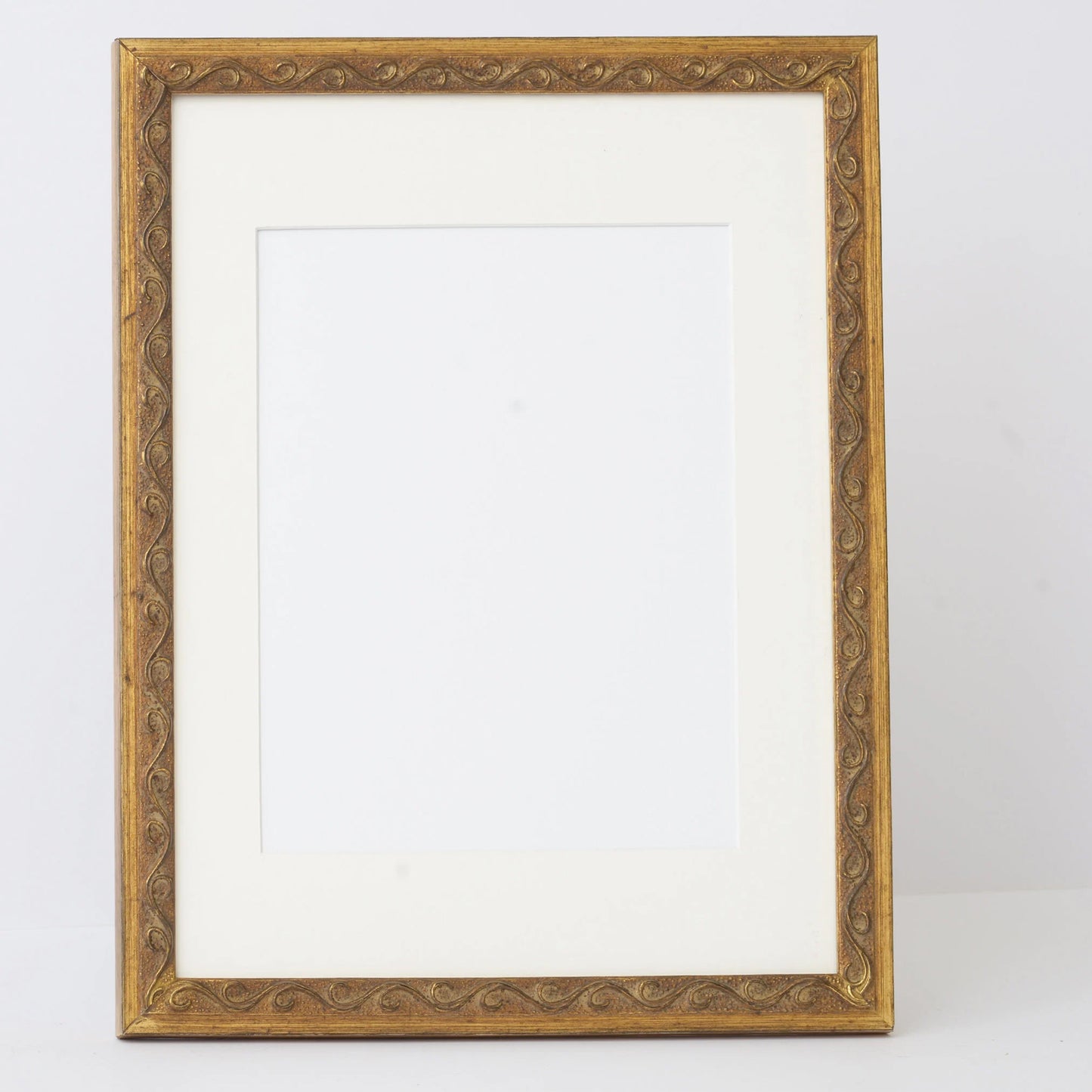 Golden Leaf Vine Motif Frame With Brown Highlights